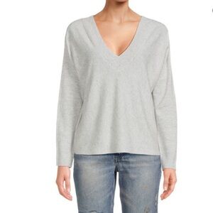 Vince Light Gray V-Neck Cashmere Linen Sweater